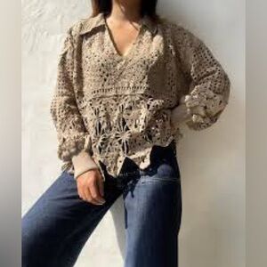 Soft Surroundings NWT Flora Crochet Chateau Gray Blouse